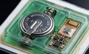 button_cell_in_miniature_device