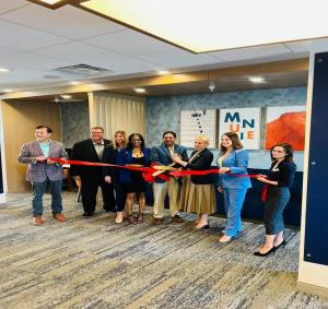 Grand Opening Ribbon Cutting Held at New Holiday Inn Express & Suites Muncie Northwest