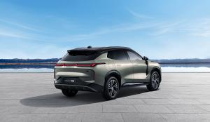 Lynk & Co 08 - The Full Rear View