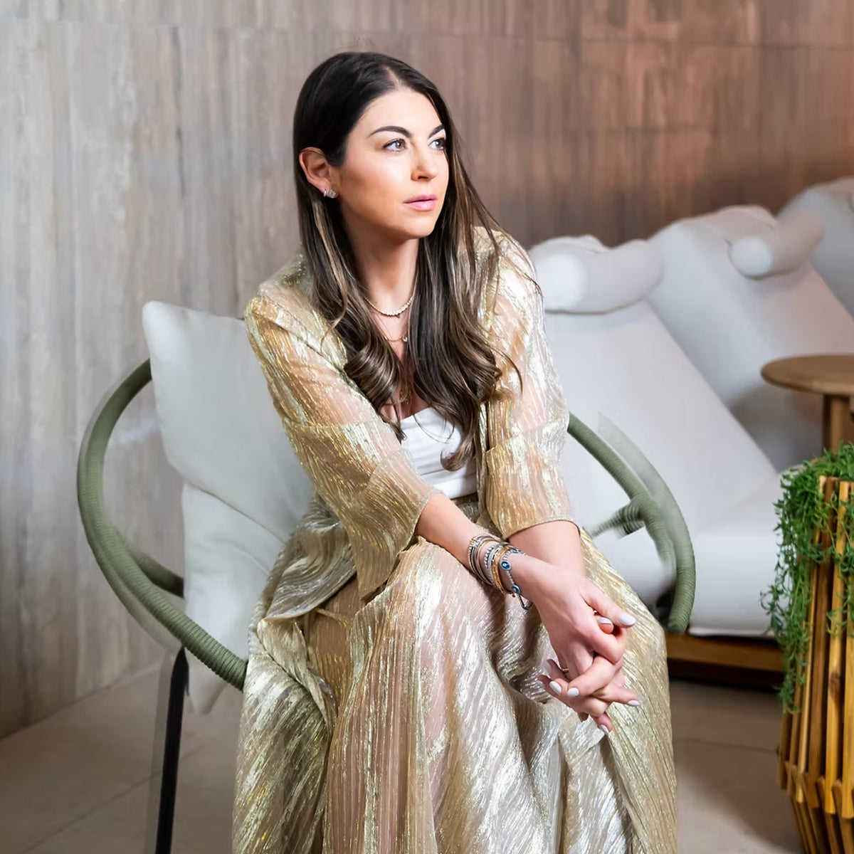 Jennifer Peykar presents her New Collection Flora Marteen inspired by Buenos Aires featuring timeless style