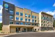 Corporate Travelers Focus on Time Efficiency and Logistics Near Major Transit Hubs