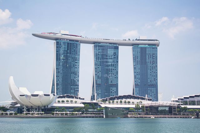 Singapore Employment Pass Family Relocation: DP Salary Requirements and Policies
