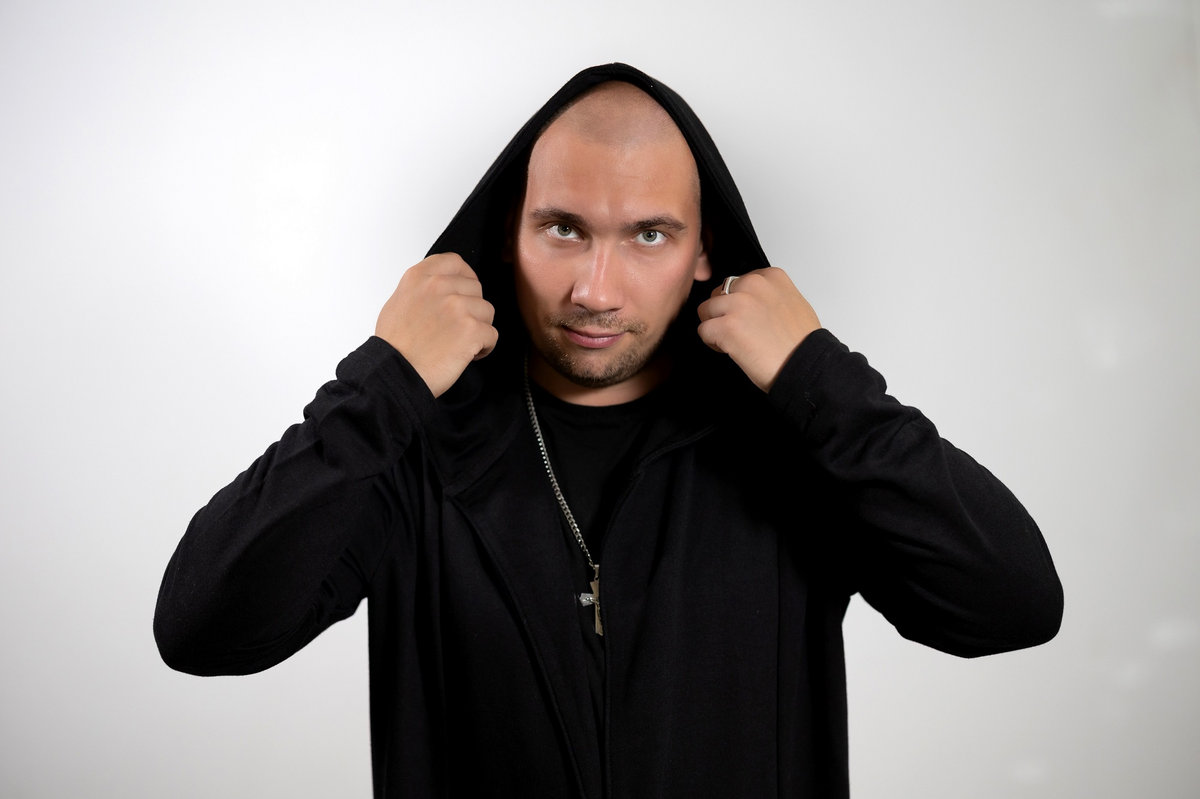 Rapper SanMinor Promotes ‘Dystopian Rap’ to Explore Digital Control and Society