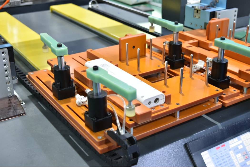 Tailored for British Brands: UK-Certified Extension Socket Supplier – Heikki Technology Customizes BS1363 Fused Sockets