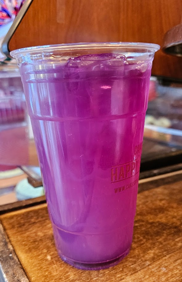 THE (SUMMER) HEAT IS ON AND ICED REFRESHERS COULDN’T BE HOTTER