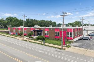 Elevator Co-Warehousing to Host Grand Opening and Ribbon Cutting for St Elevator St. Louis Exterior Entrance