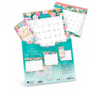 In 2002, Bonnie Marcus launched her stylish stationery company, the Bonnie Marcus Collection, "where fashion meets paperĀ®" while expecting her first child. Today, the busy mom of three manages her home and thriving design studio while selling her award-wi