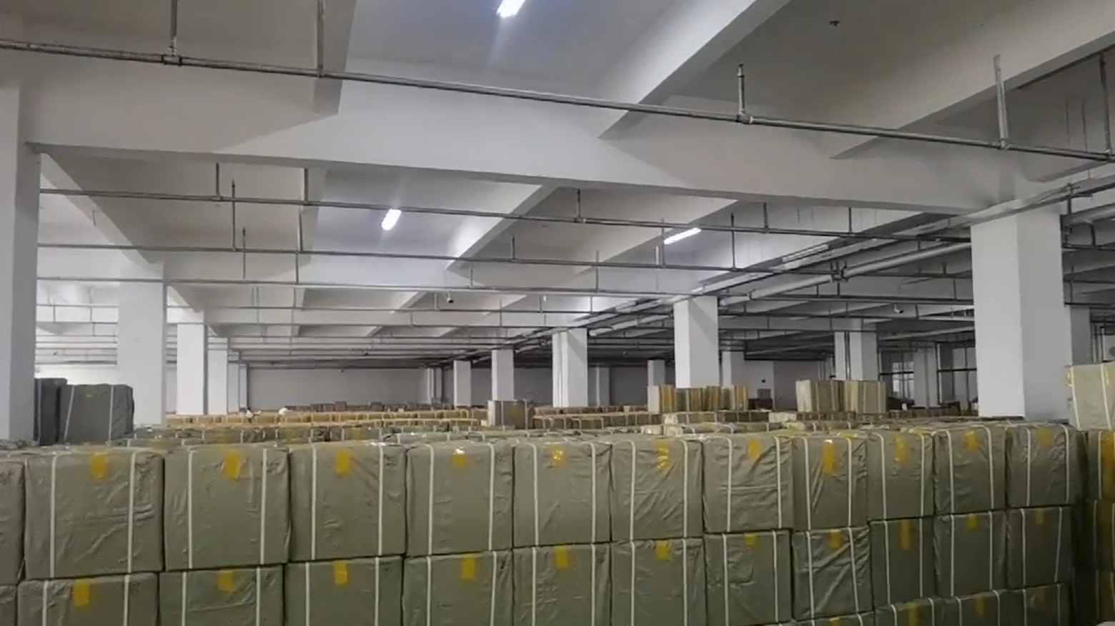 Direct Factory Sourcing Streamlines Supply Chain Logistics for Custom Prescription Optical Lenses