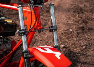 Front SuspensionForks Absorb shocks from bumps, rocks, anduneven terrain for comfortable high-intensity rides.