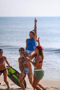Casey McCullough wins in Dewey Beach Skimboarding Contest