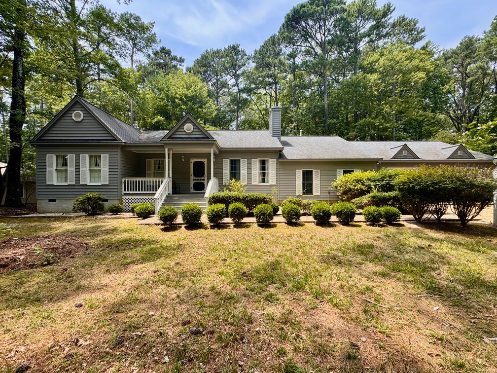 3 BR/2 BA Home w/Garage on .55± Acre Lot in Lucy’s Cove in Deltaville VA Set for Auction Announces Nicholls Auction Mktg