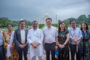 The delegation visited the Taj Mahal in Agra, the UNESCO World Heritage Site