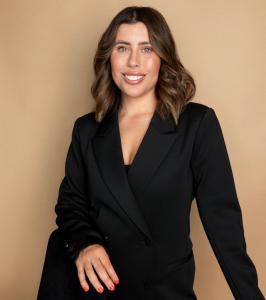 Kristen Herzog, CEO and Founder of Perfect Dose, is set to appear on Women in Power TV, where she shares how a strong focus on patient experience, personalized care, and team development can shape sustainable business growth