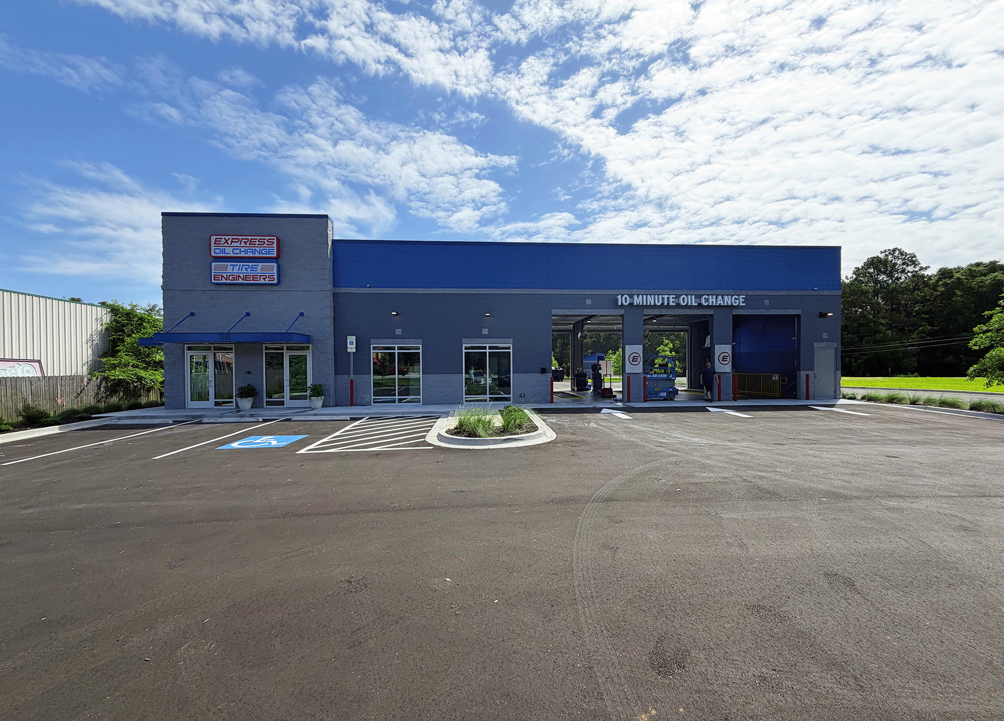 Express Oil Change & Tire Engineers Celebrates New Store Grand Opening in Semmes, Alabama