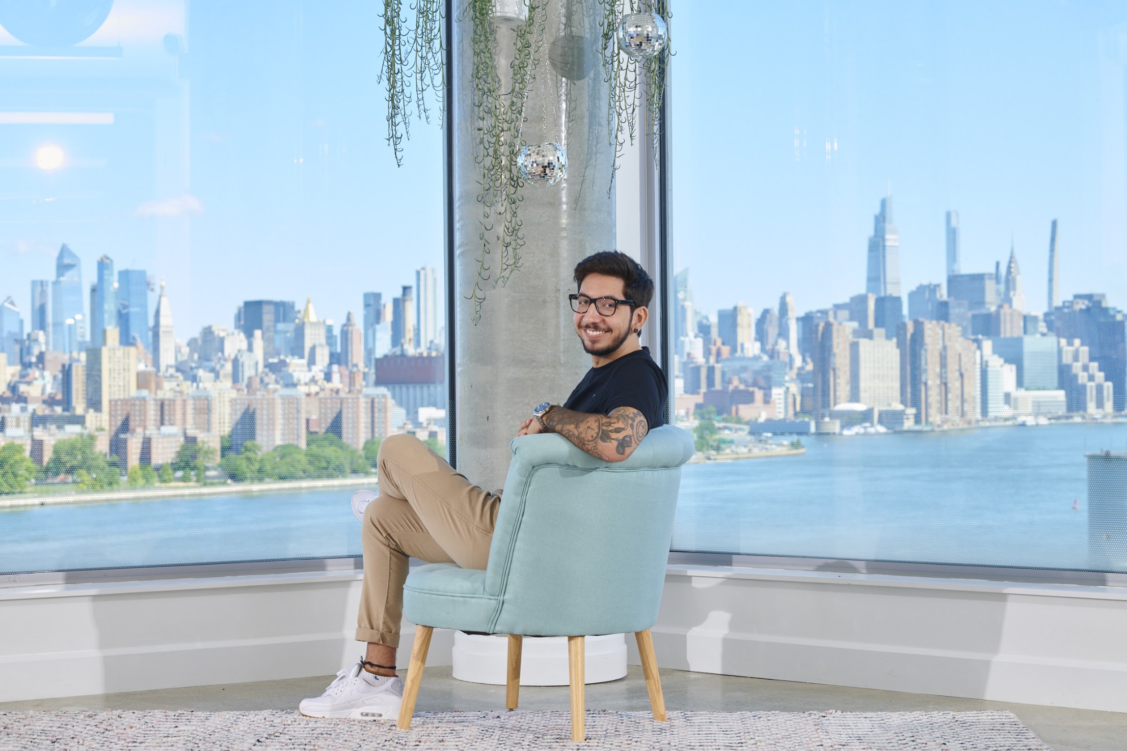 New York Art Life Publishes Exclusive Interview with Internationally Recognized Creative Director Arthur Régis Carmo