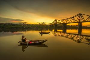 voyage sur mesure Vietnam Cambodge - Pont Long Bien Hanoi - Lux Travel DMC