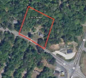 3 BR/1.5 BA Cape Cod-style home w/walk-out basement on 2.15 +/- acres minutes from historic downtown Gordonsville, VA (Louisa County) • The home measures 2,479 +/- gross sf. and features one bedroom and half bath on the main level and 2 bedrooms