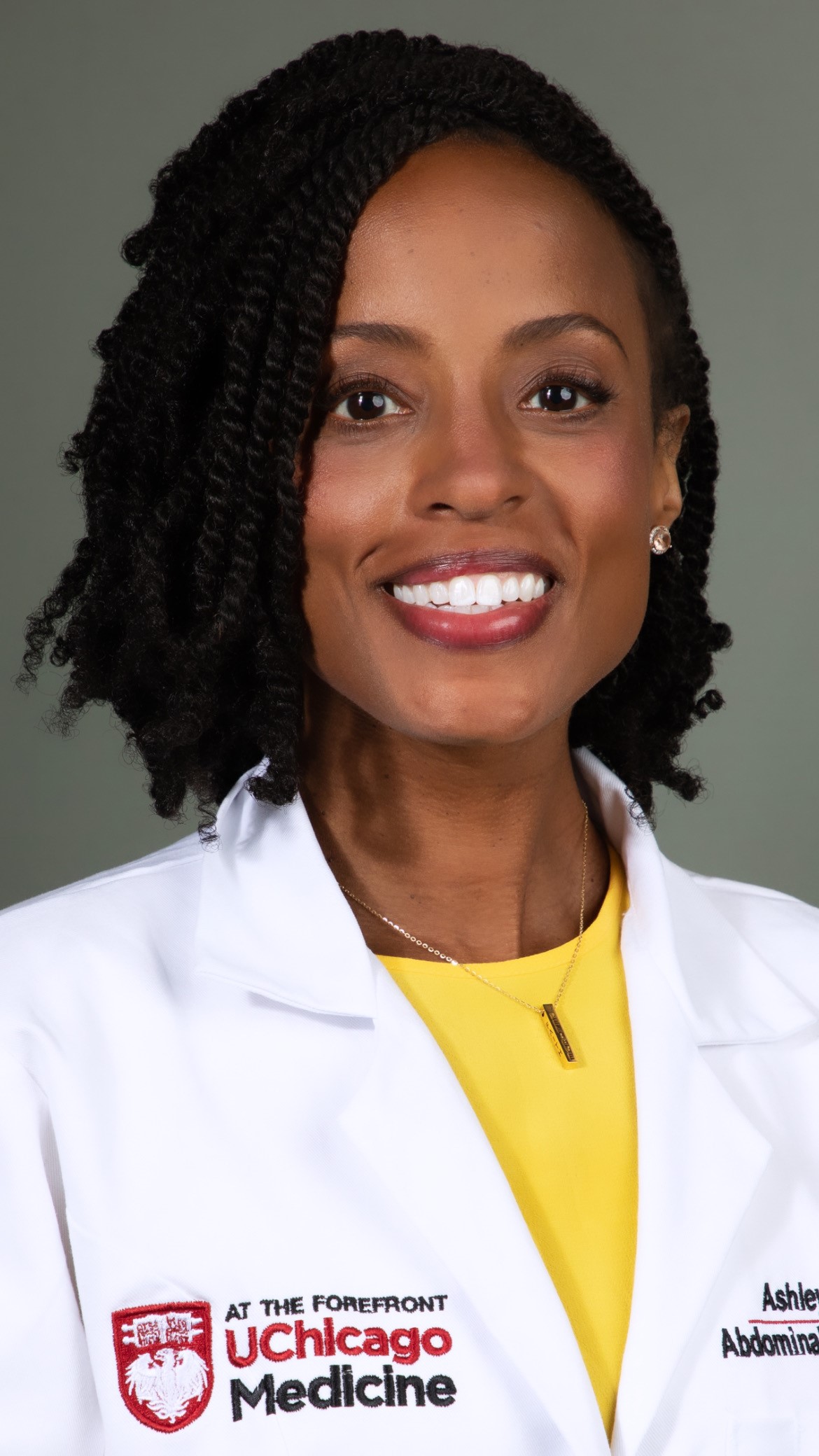 Gift of Hope Community Foundation Presents Jesse White Leadership Award to UChicago Medicine’s Dr. Ashley Suah