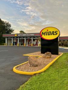 Midas of Lafayette Store Photo