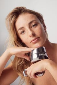 BeauEver Zoi neck jawline cream
