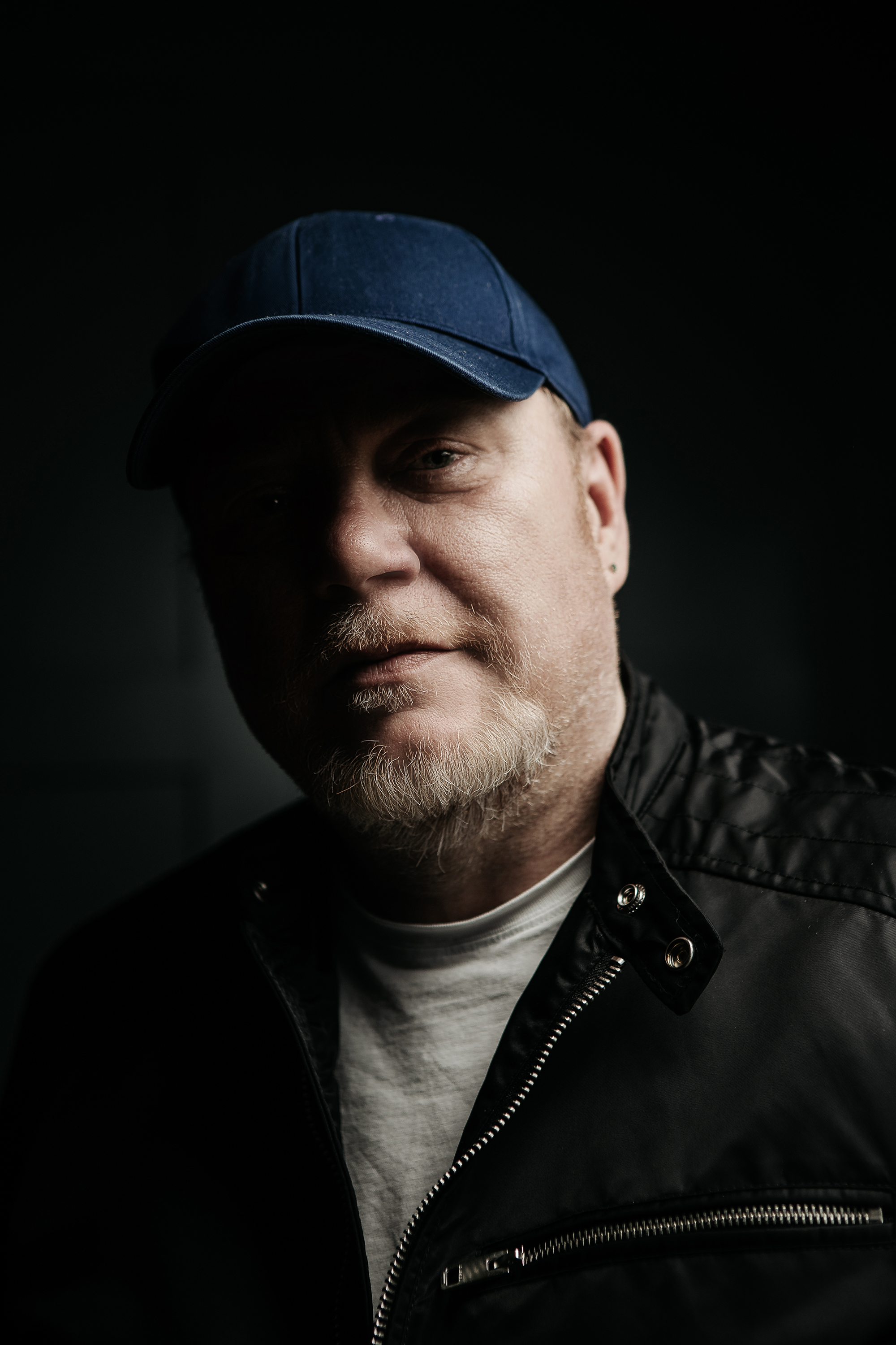 Damien Cain Wins InterContinental Music Award for ‘Standarte’