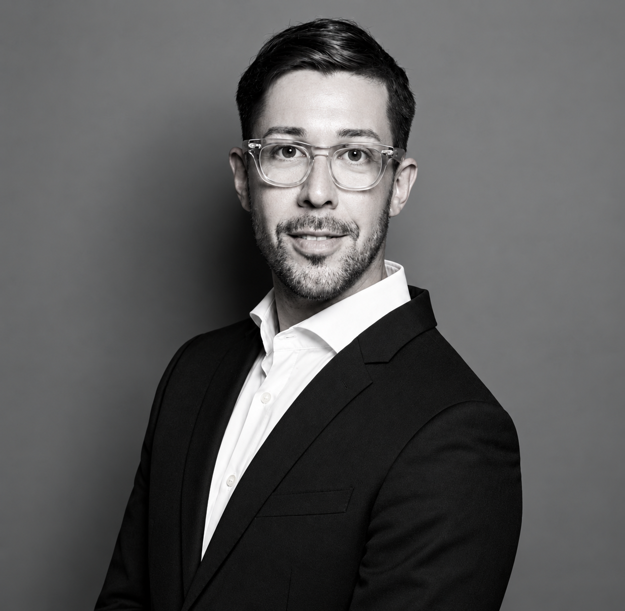 FROM JANE FONDA TO PRINCESS CHARLÈNE: MAKE‐UP ARTIST KARIM SATTAR JOINS MEDICAL BEAUTY RESEARCH