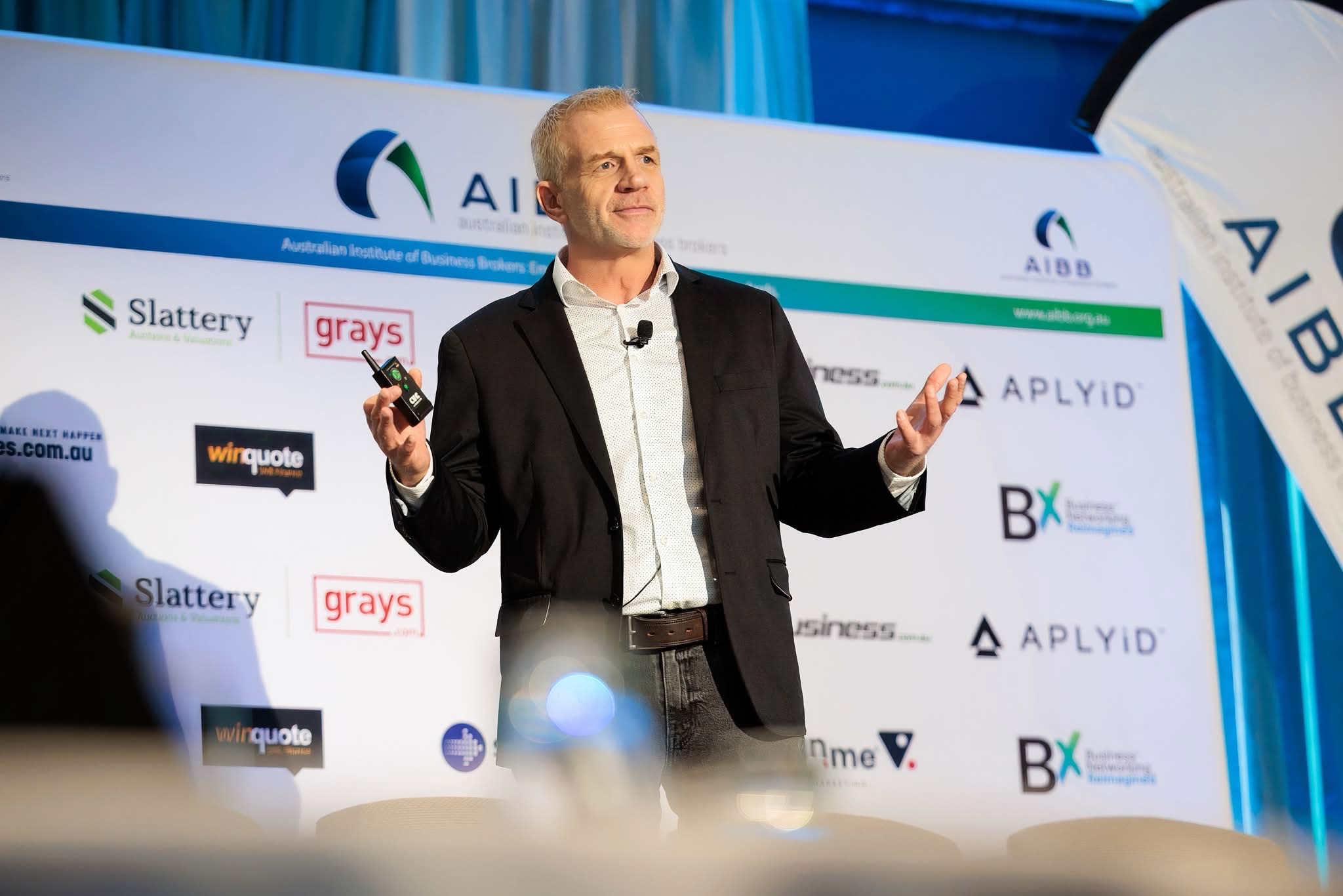 AIBB National Conference in Cairns Highlights Growing Ties Between U.S. and Australian Business Brokers