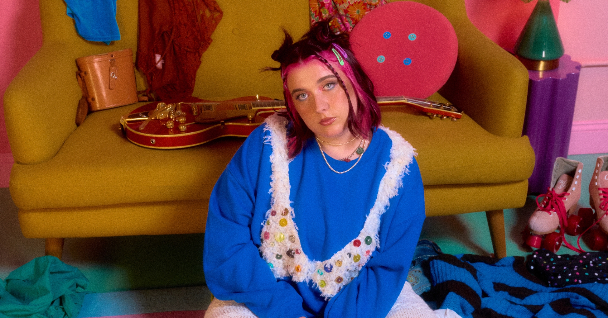 ASHTIN ROBBI RETURNS TO HER OWN STORY WITH NEW SINGLE ‘DOUBLE LIFE’