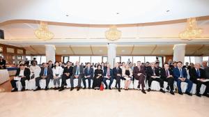 On the afternoon of September 15, 2026, the Global Fred Award Ceremony & High-Level Forum on International Economic, Trade and Cultural Cooperation, co-hosted by the Zhongguancun Haixinlian Emerging Industry Promotion Association and Canada Global Fred Award & Certification, was successfully held at the Beijing Capital Club global fred award ceremony 1