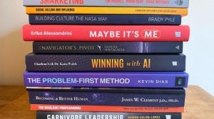 Michael Earls, author of Finding Direction in the Age of AI, which was selected for Tim Hughes' Executive Bookshelf. Photo courtesy of Tim Hughes / DLA ignite. Full roundup: linkedin.com/pulse/executive-bookshelf-critical-reviews-todays-top-minds-timothy-