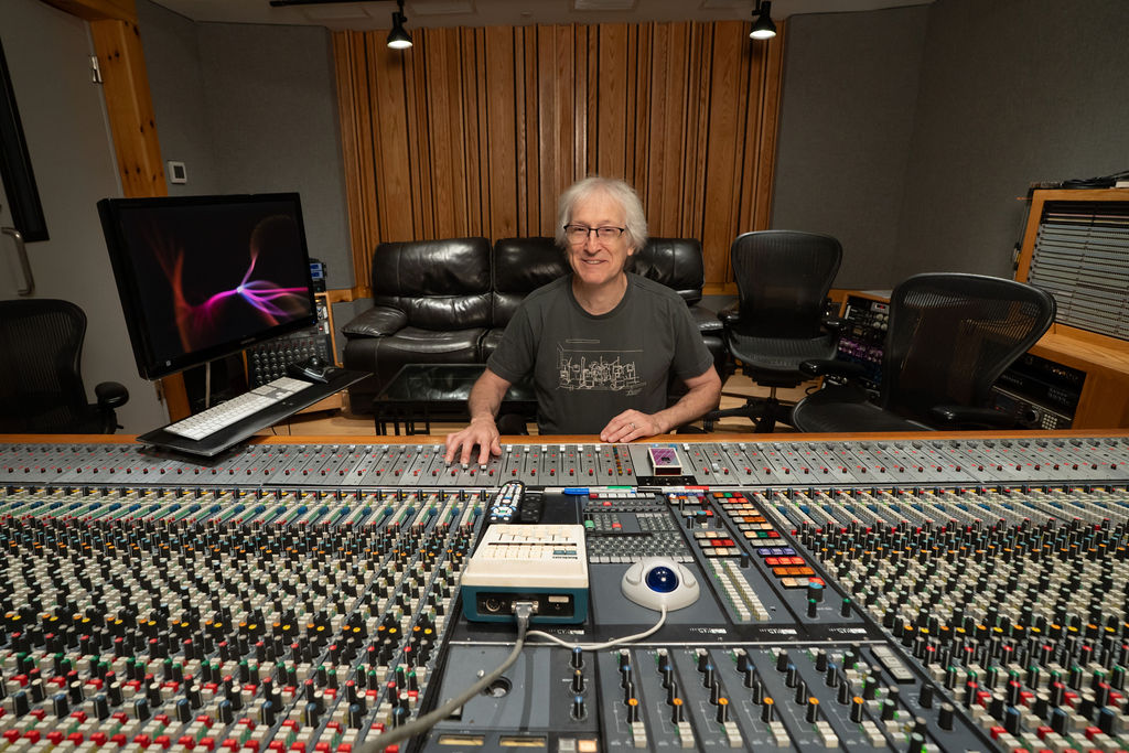 Dave & the Divas’ ‘Freedom’ Album Gets Worldwide Release via East Main Media and MVD Entertainment Group