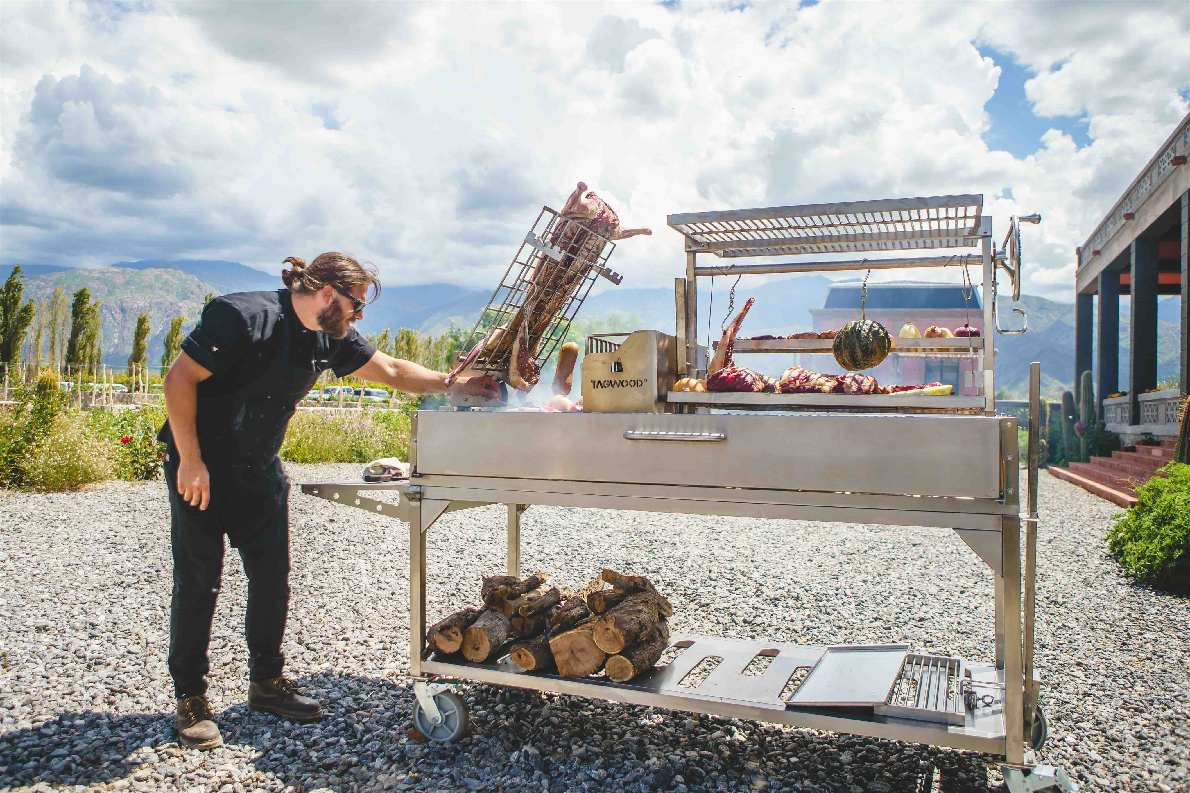 From Chef’s Counter to Backyard: Live Fire Becomes a Visible Cooking Experience