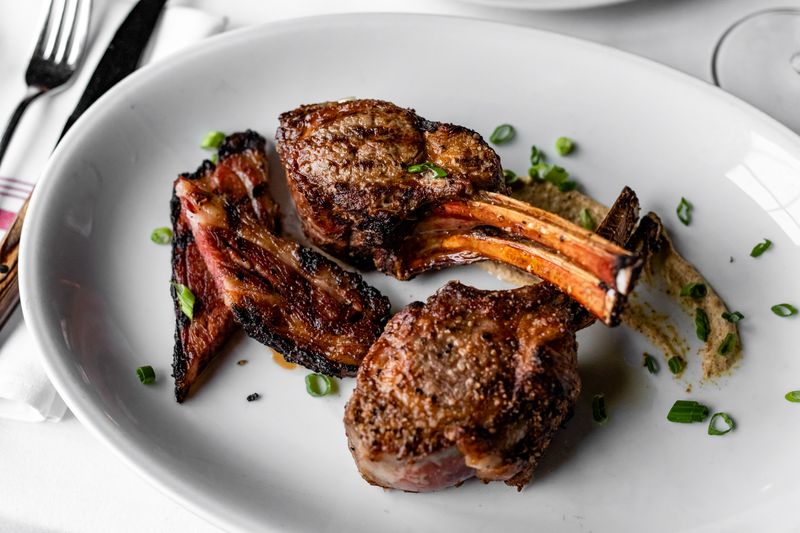 TWO BERG HOSPITALITY STEAKHOUSES NAMED AMONG HOUSTON’S BEST BY MODERN LUXURY