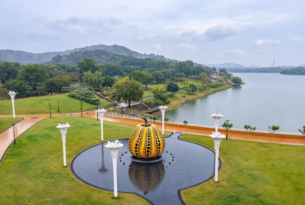 Yayoi Kusama’s Tallest Bronze Pumpkin Finds a Home in Nanjing