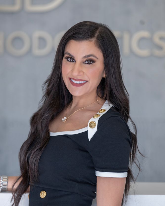 Yorba Linda Orthodontist Dr. Anita Bhavnani Introduces KLOwen Custom Digital Braces at B Orthodontics