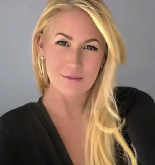 Influential Women Spotlights Tammi Hayes: A Life Lived Fully, In Her Mother’s Honor