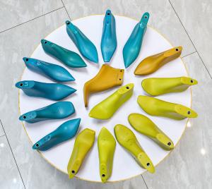 Representative image illustrating shoe-last development within Joes Footwear’s footwear sampling workflow.