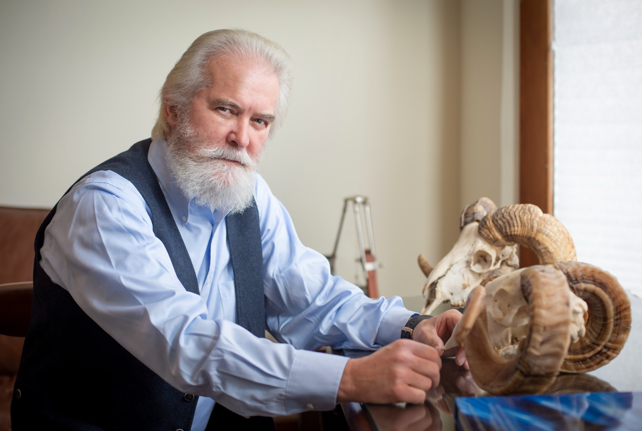 Shane Mahoney Receives AFWA Lifetime Achievement Award for Conservation Leadership