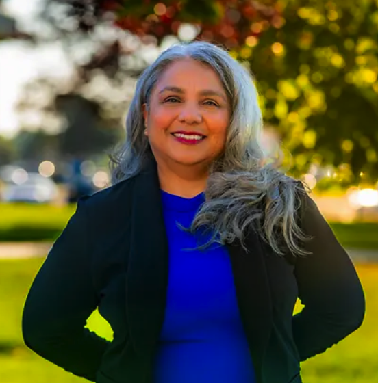 Selene Zapata, Featured By Influential Women, Turns Bilingual Talent Into A Mission Of Language Access And Opportunity