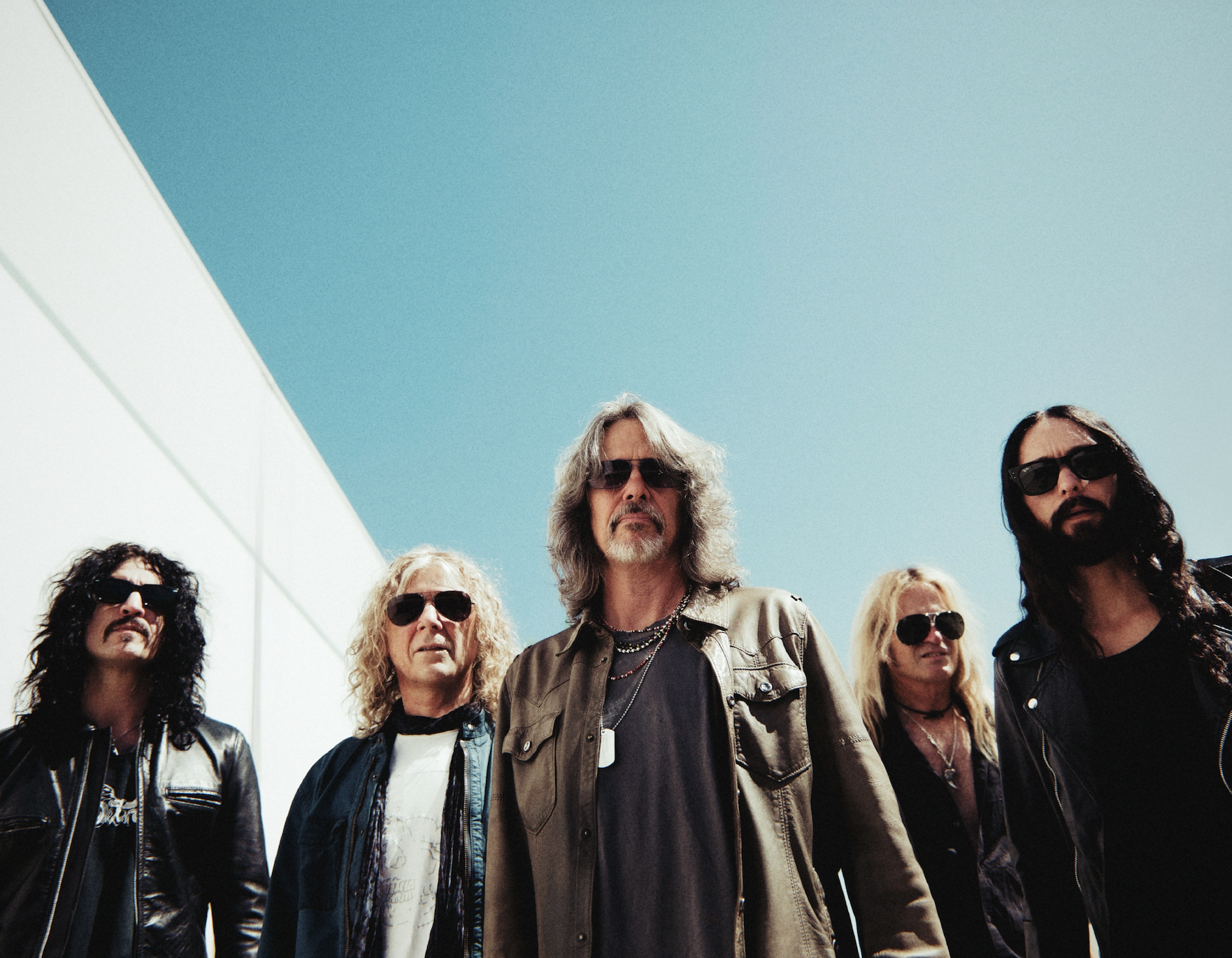 HIP Video Promo Presents: The Dead Daisies release brand new music video “Lift Me Up”