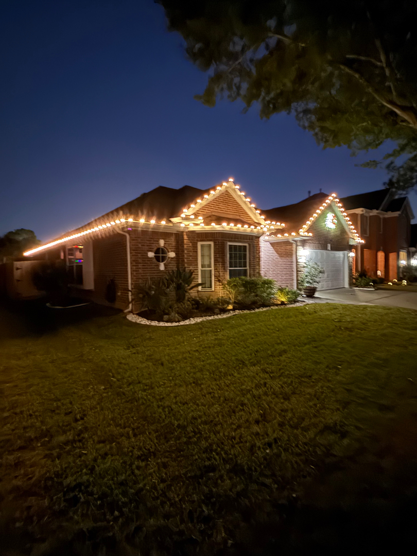 All-In-One Pressure Washing Now Booking Christmas Light Installs in League City