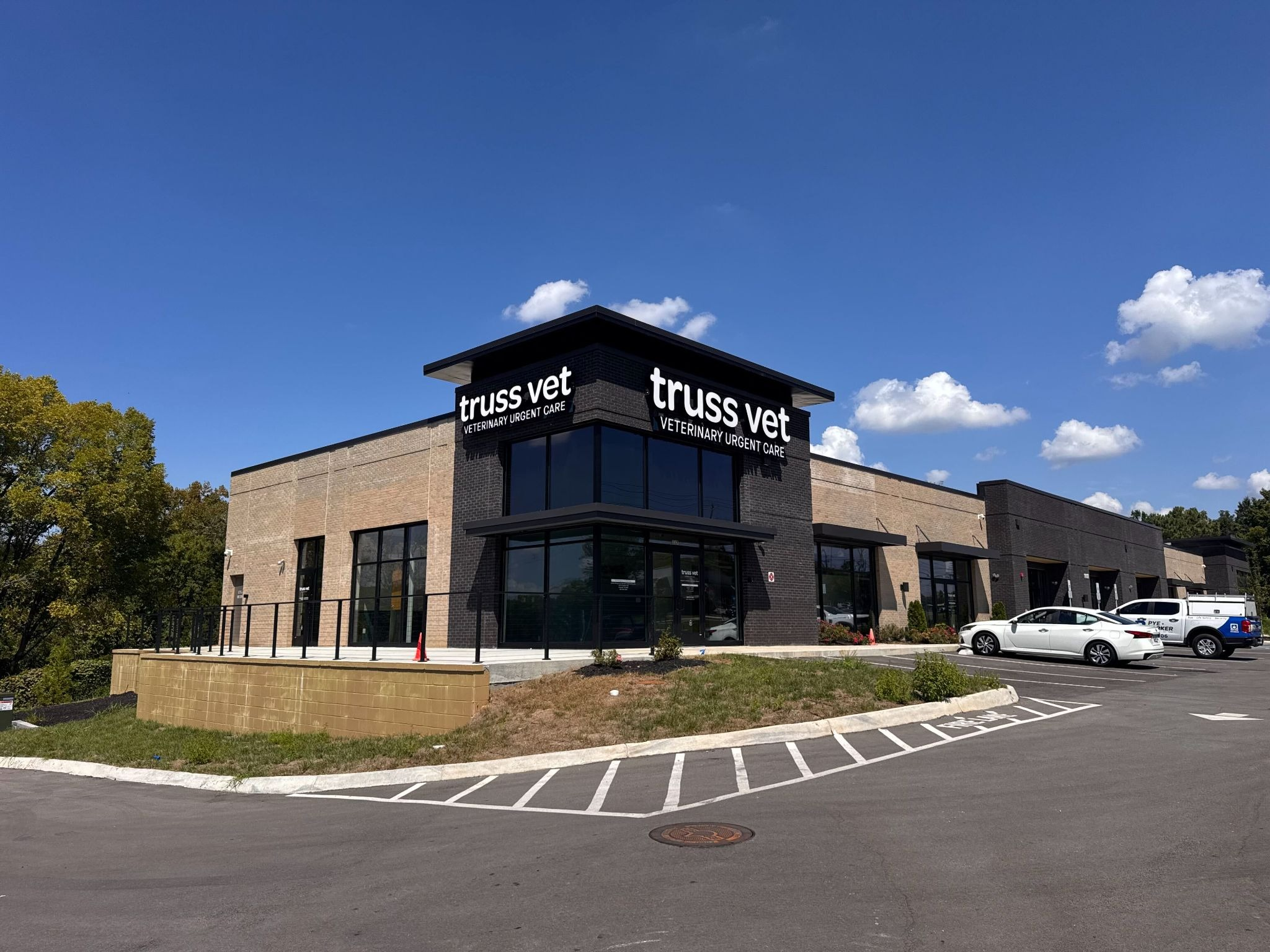 Truss Vet – Veterinary Urgent Care is Bringing Compassionate, High-Quality Same-Day Pet Care to Knoxville