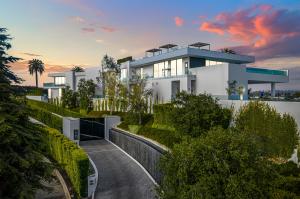 Concierge Auctions Announces Official Closing of World-Record Breaking $141M-Plus Sale of America’s Largest Residence 5