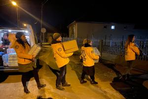 Scientology VMs Hungary carrying donations to Ukraine refugees