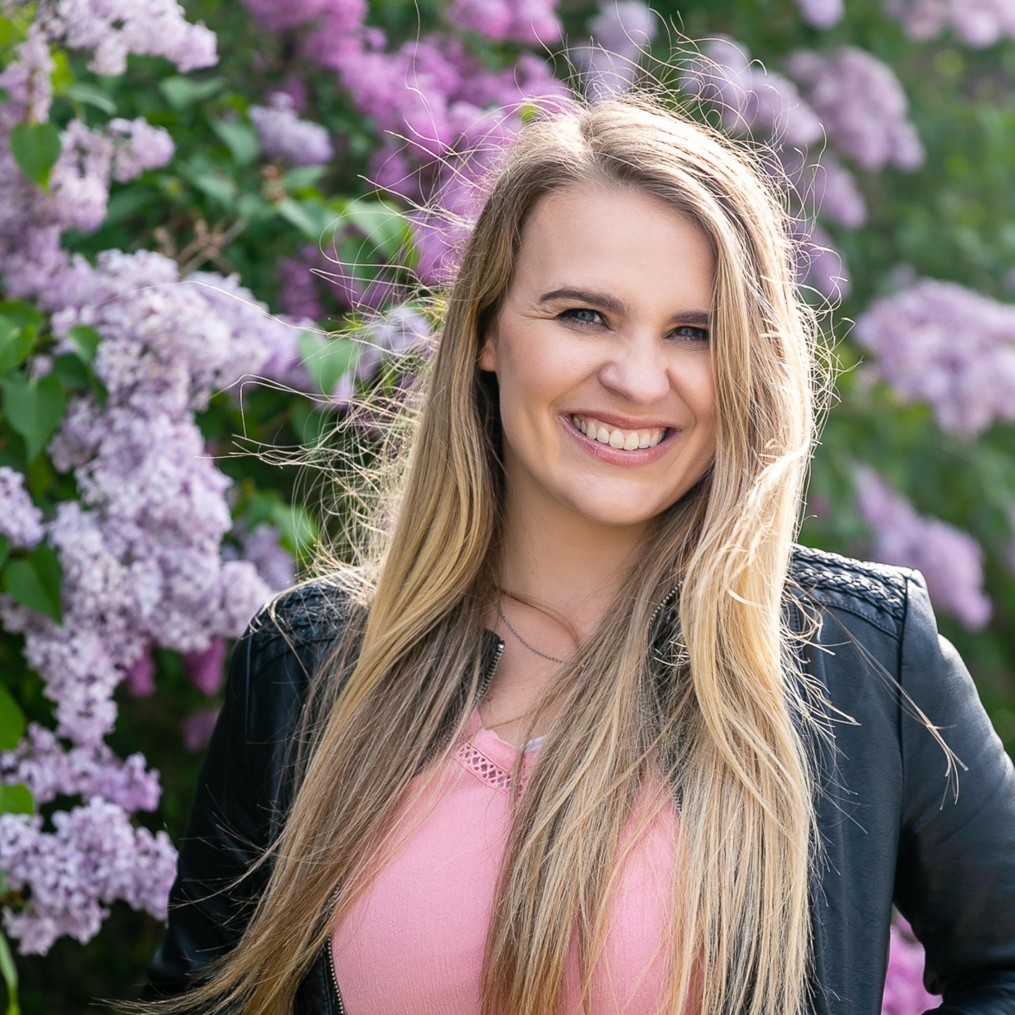 Kay L. Moody Releases “Flame & Crystal Thorns,” the First Book in Her Fae and Crystal Thorns