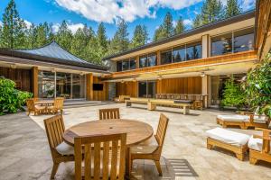 BIDDING OPEN: 25+ Acre Ranch Near Lake Tahoe, Nevada is Selling to Highest Bidder via Sotheby’s Concierge Auctions 2