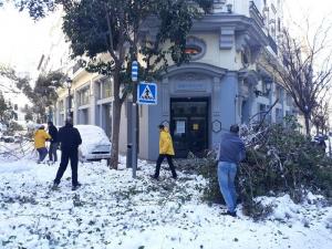 It was the most violent storm to hit Spain in half a century, burying areas of the country in up to 20 inches of snow and bringing the nation’s capital of Madrid to a standstill Volunteer Ministers began their disaster response at the National Church of Scientology in Madrid and moved on to shatter solid blocks of ice, shovel snow, and haul away branches throughout the district.