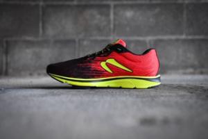 NEWTON RUNNING GRAVITY 10