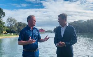 Go Golfing's Peter McCarthy with Mayor of Mandurah Rhys Williams