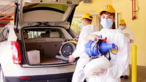 Miami is unique in many ways, especially its demographics: 70 percent of its population is Hispanic or Latinx Volunteer Ministers take off from the Church of Scientology Miami to disinfect the Honduras Consulate and provide them Stay Well booklets for Miami’s Honduras community.